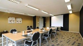 Der Valk Hotel 4*